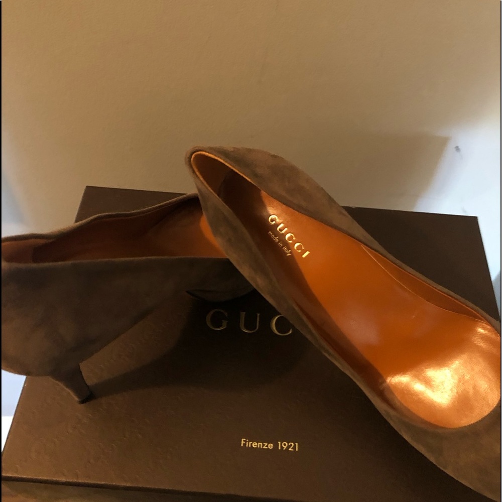 Gucci platform pumps